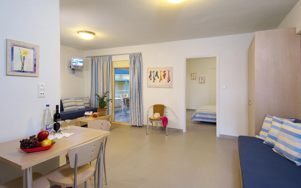 Lissos Beach Platanés 部屋 写真